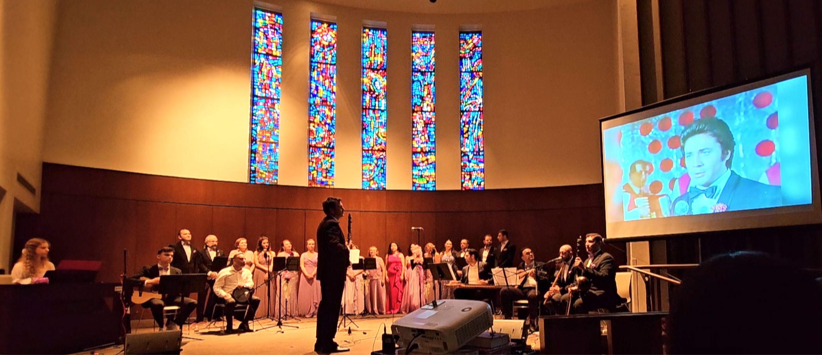 Kadir performing at Yeşilçam concert